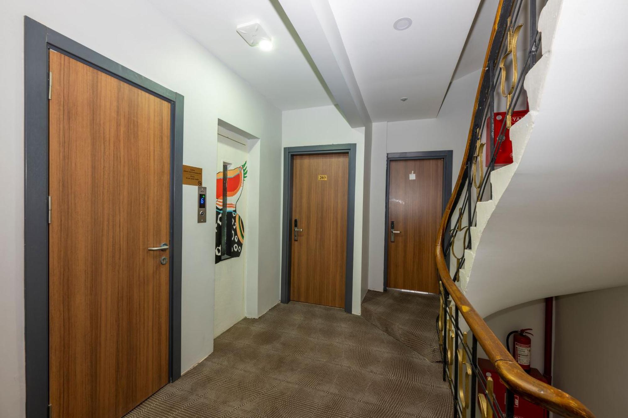 Mayza Otel Истанбул Екстериор снимка