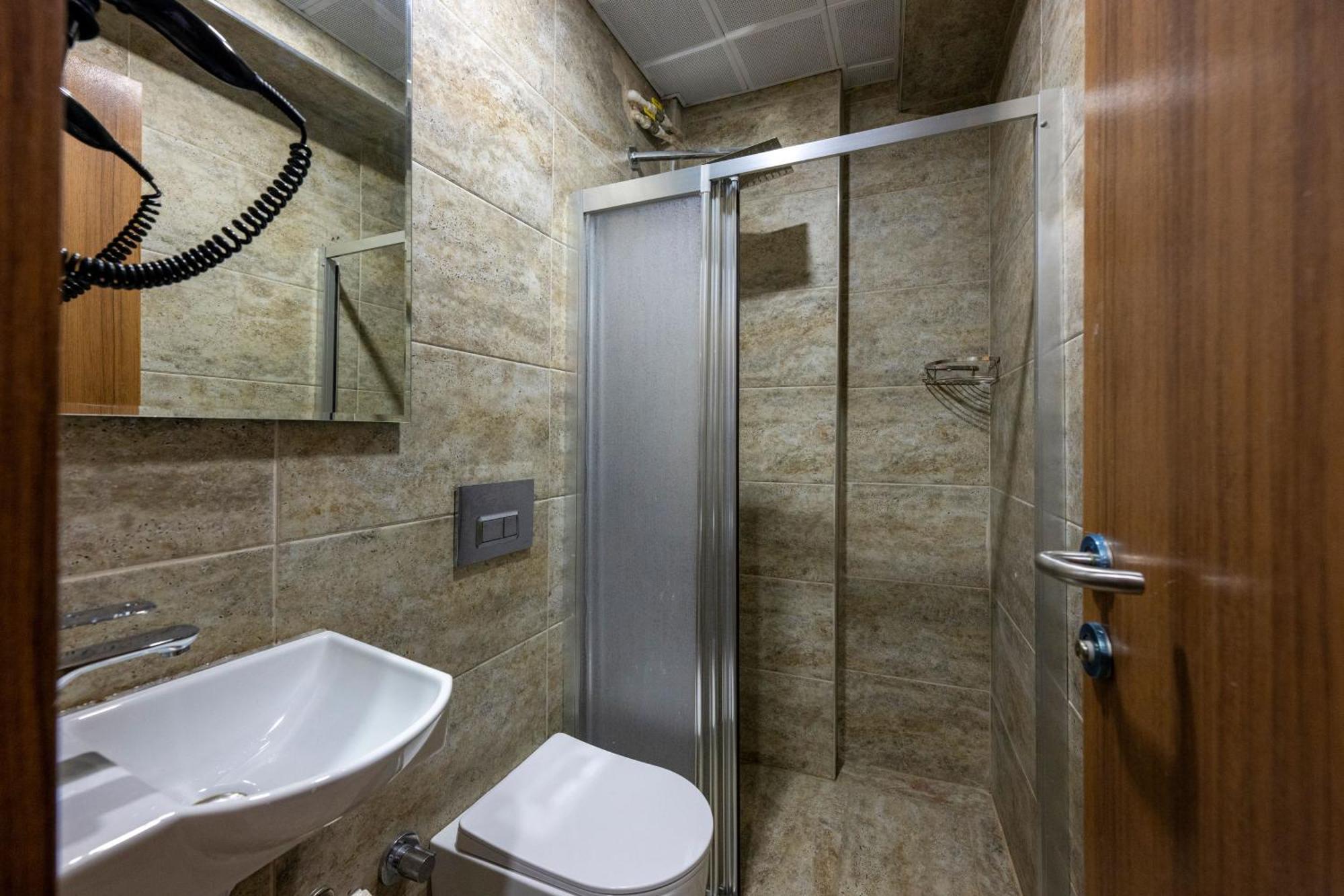 Mayza Otel Истанбул Екстериор снимка